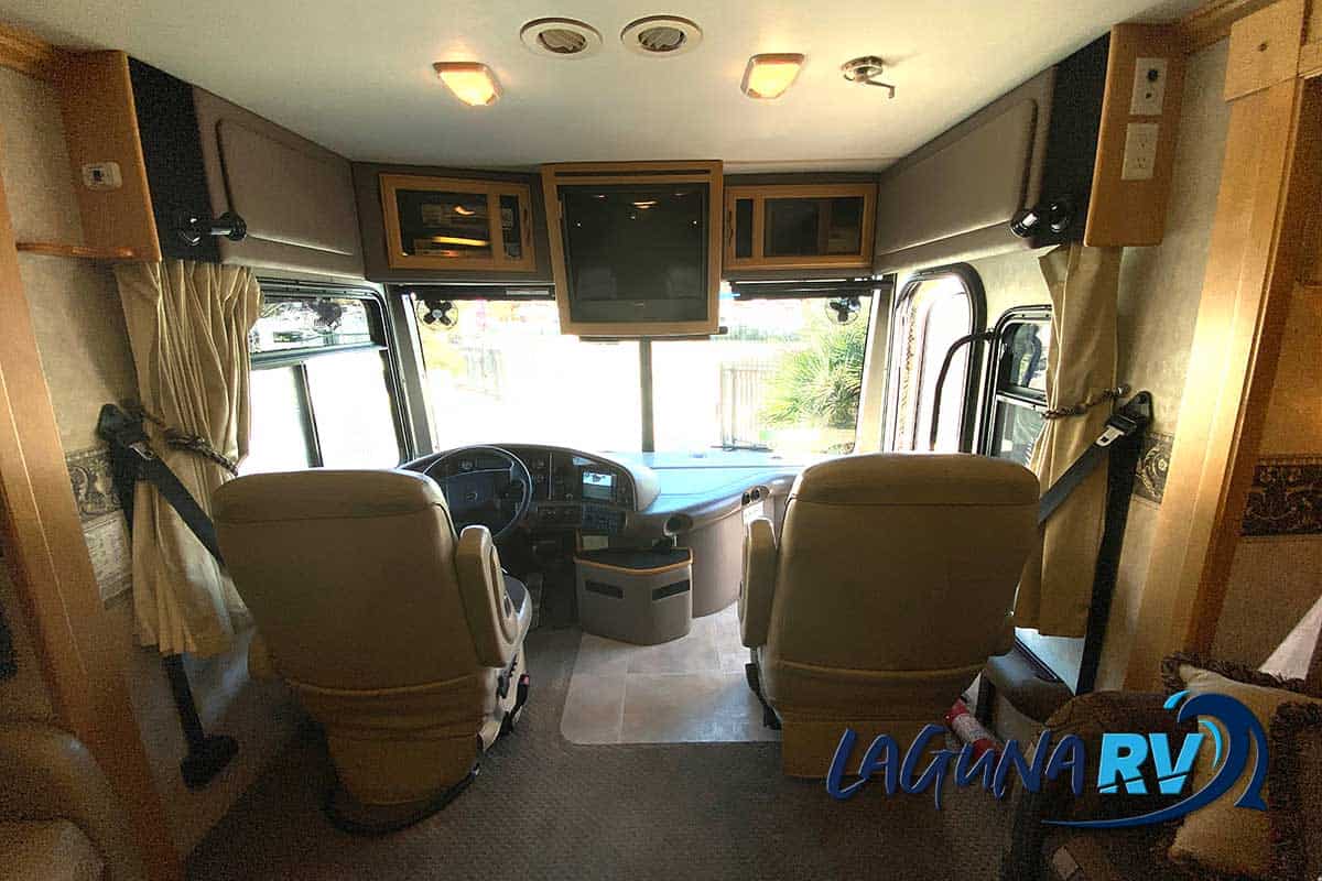2004 Fleetwood Discovery 39S Laguna RV