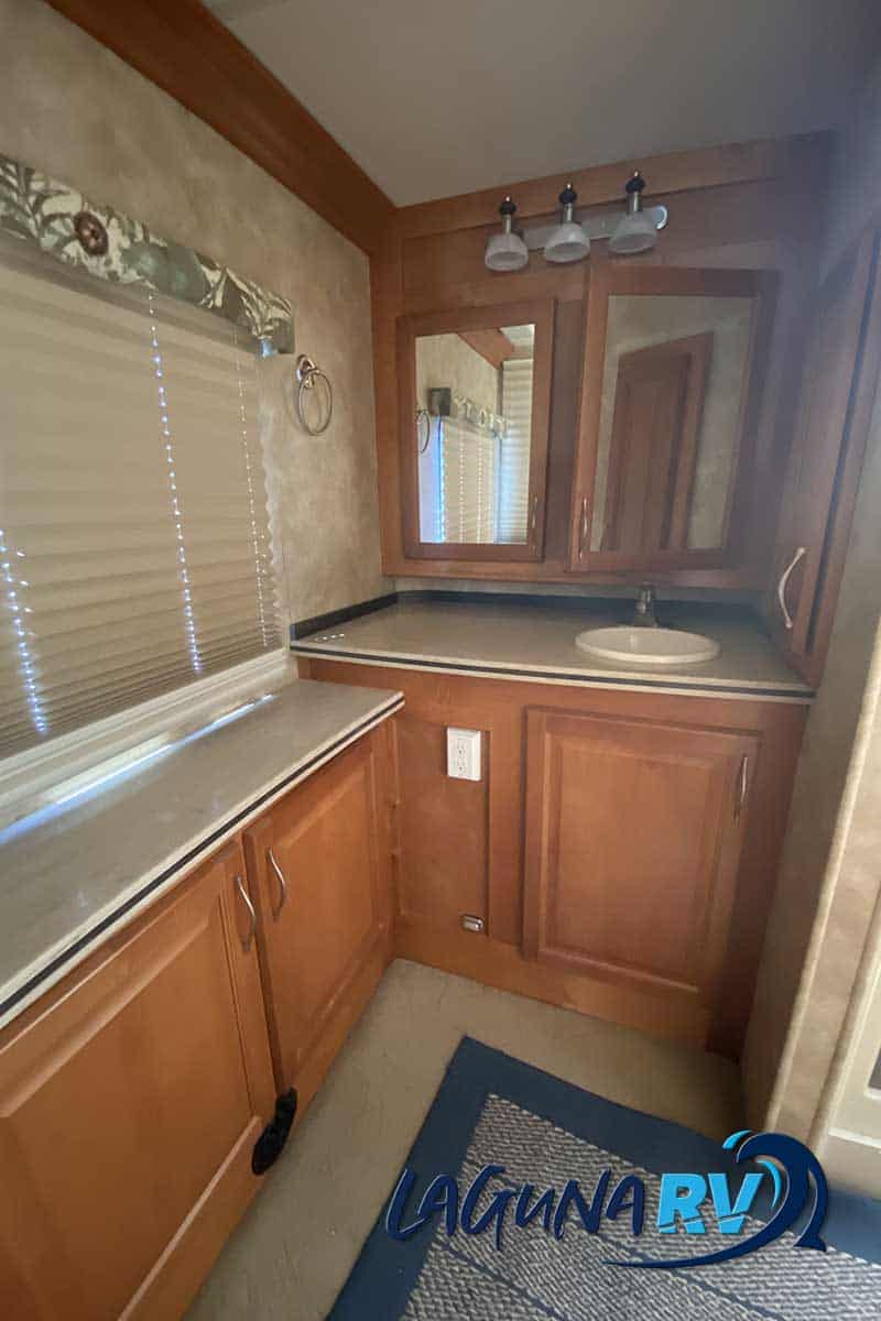 2008 Gulf Stream TourMaster 40B - Laguna RV