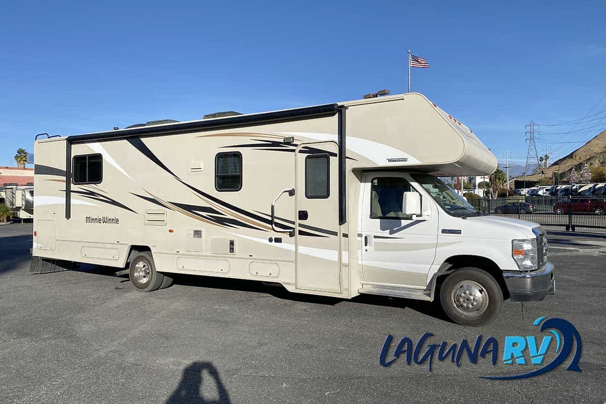 2016 Winnebago Minnie Winnie class C RV for sale | Laguna RV in Colton CA