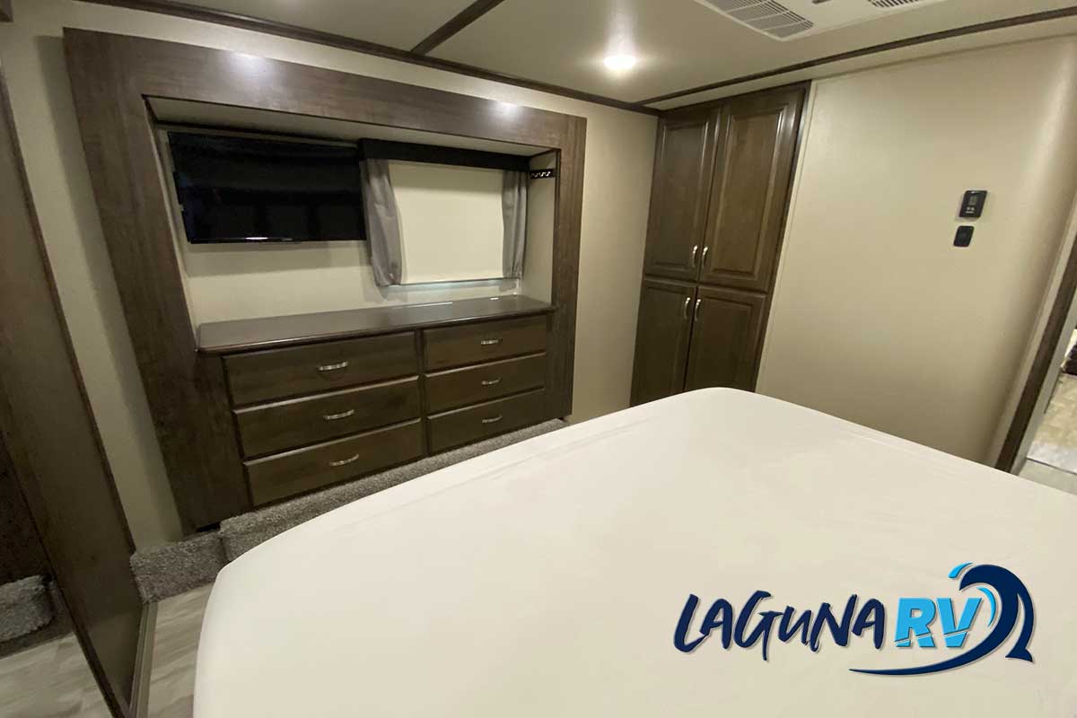 2019 Grand Design Solitude 5th wheel for sale | Laguna RV in Colton CA